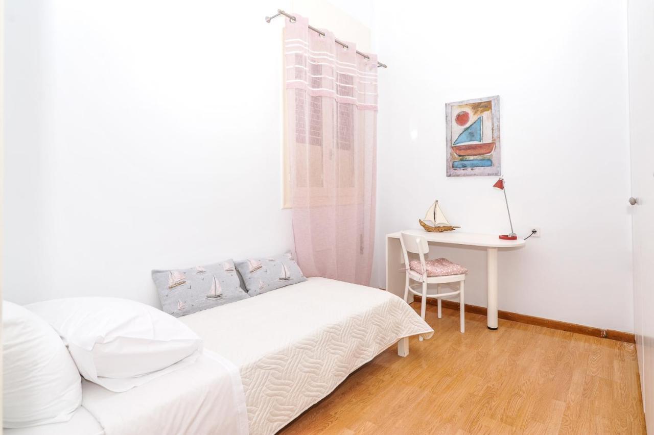 The Elegant. Spacious City Center Apartment. Heraklion  Екстер'єр фото